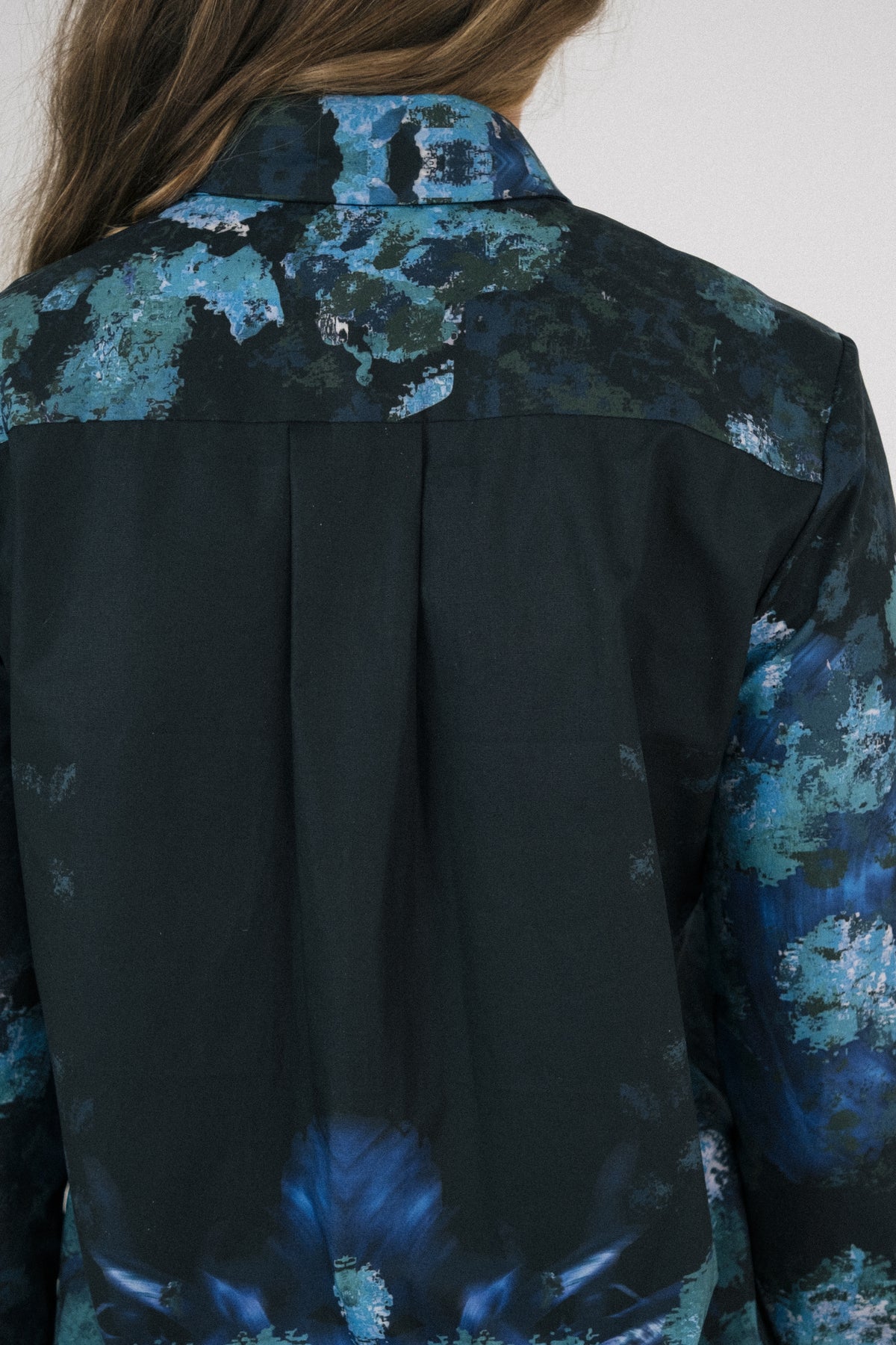 Edmond Lily Button Up Shirt